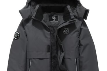 Best Jackets For Snowboarding Kids: Top Picks for Warmth and Style