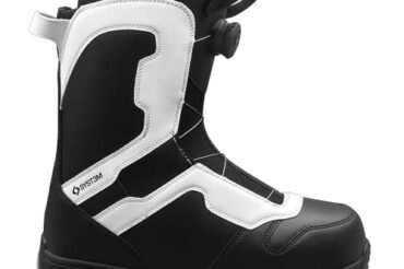 Best Snowboard Boots For Touring: Top Picks for Comfort and Performance