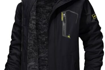 Best Snowboard Coats to Stay Warm and Stylish on the Slopes