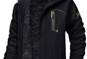 6 Best Snowboard Jackets (2026): Stay Warm and Stylish on the Slopes