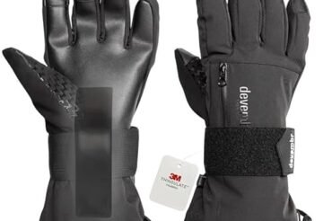 Best Snowboarding Gloves With Wrist Guard: Stay Safe and Warm on Slopes