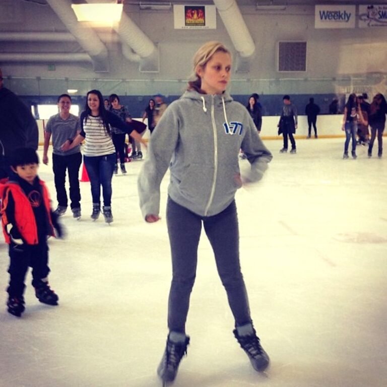 Can I Ice Skate While Pregnant