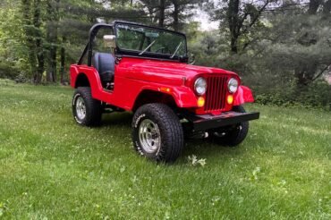 Fiberglass Jeep Body Vs Steel: Pros and Cons Unveiled