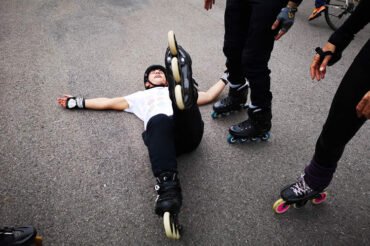 How To Roller Skate Without Falling: Expert Tips