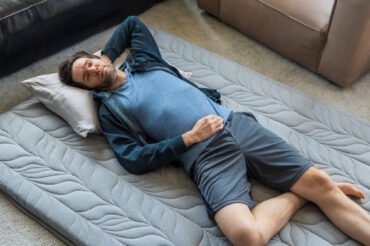 How To Sleep With A Prolapsed Bladder: Expert Tips