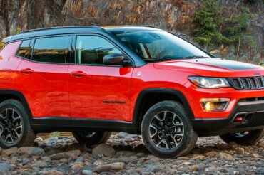 Jeep Compass Upland Vs Trailhawk: Ultimate Off-Road Showdown