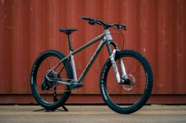 What Is The Best Mountain Bike For Beginners?: A Guide
