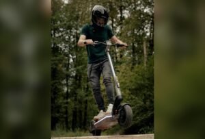 How to Choose the Best Electric Moped for Adult Riders? Expert Tips