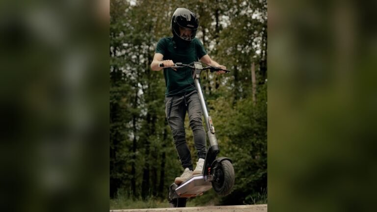 How to Choose the Best Electric Moped for Adult Riders?