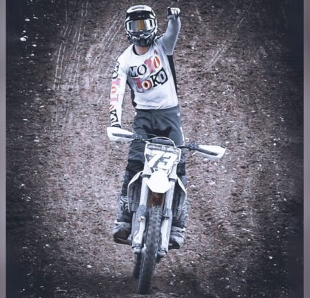 How Do Motocross Riders Handle Obstacles? Pro Tips Revealed