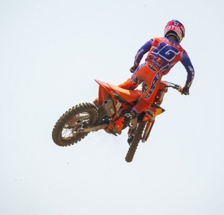 How Do Motocross Riders Jump Safely? Expert Tips and Techniques