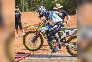 How Do You Get Started in Motocross? Essential Tips for Beginners