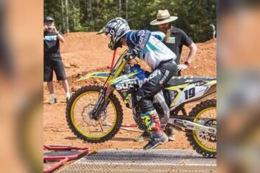 How Do You Get Started in Motocross? Essential Tips for Beginners