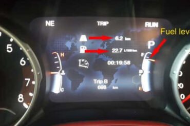 Why Is My Mileage Blinking On My Jeep Compass: Causes & Fixes