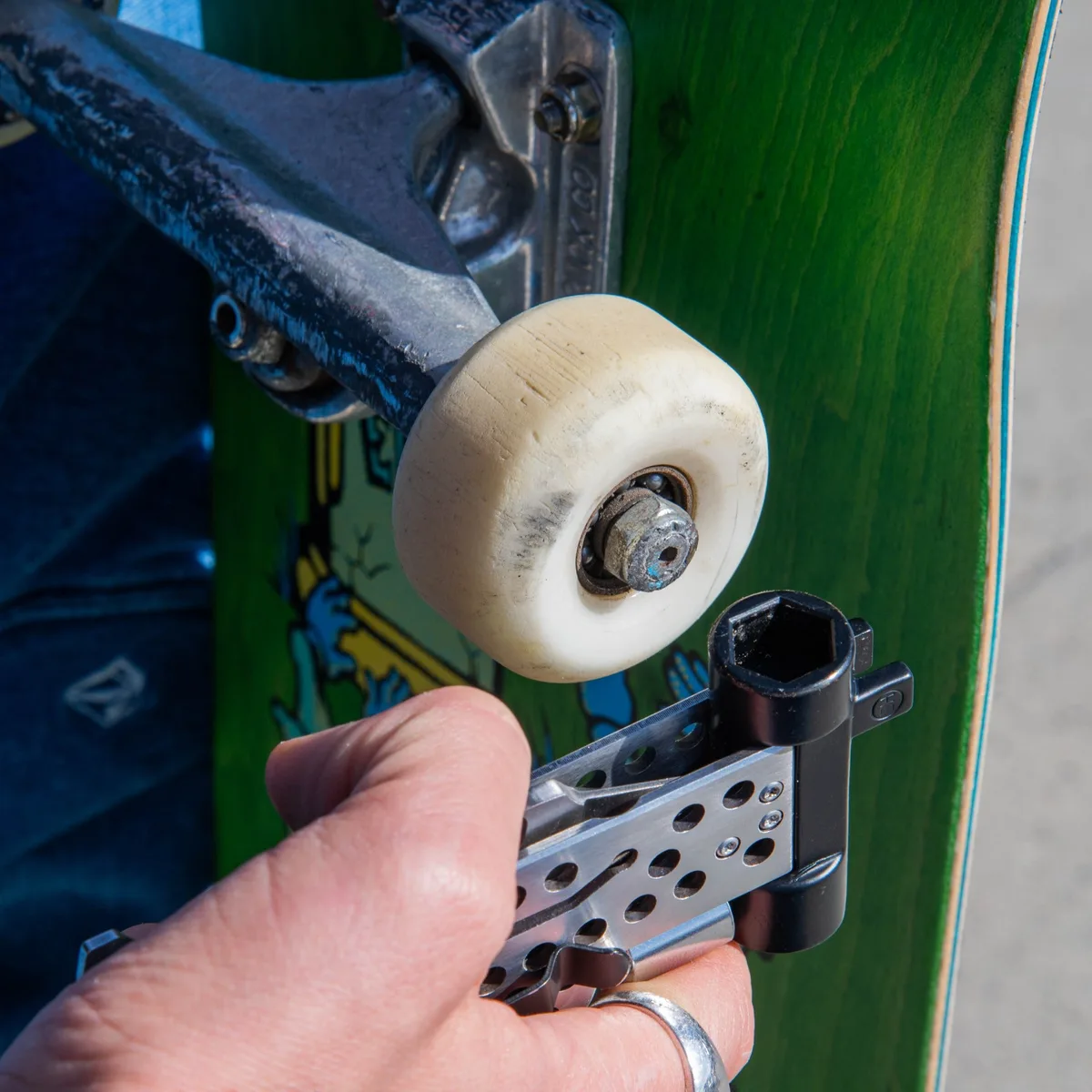 Adjusting Axle Nuts: The Quick Fix