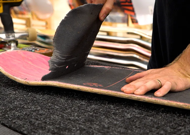 Blind skateboard grip tape peeling