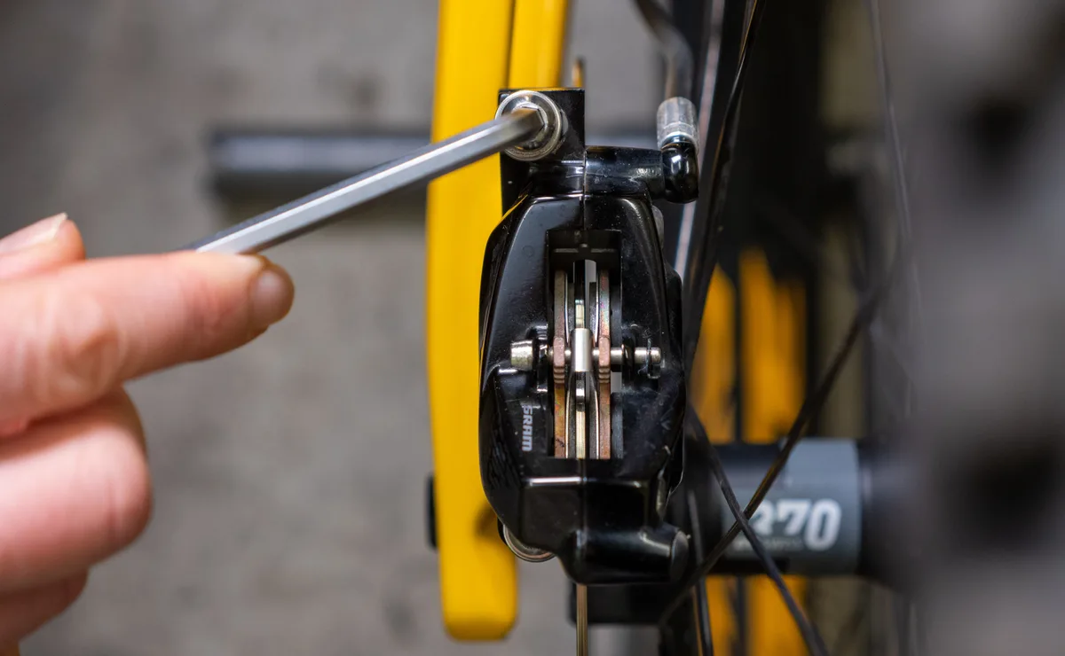 brake pad clearance
