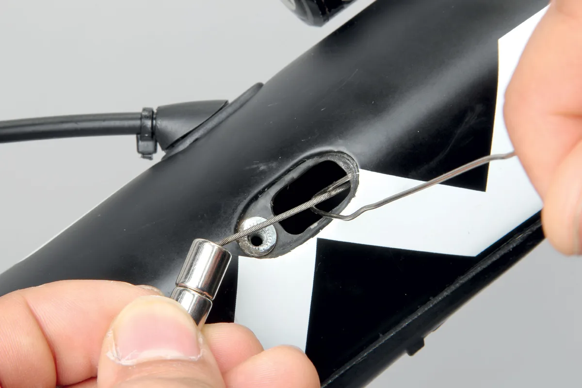 collapsed internal cable guide tube