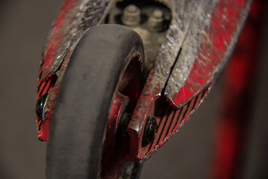 cracked scooter deck weld