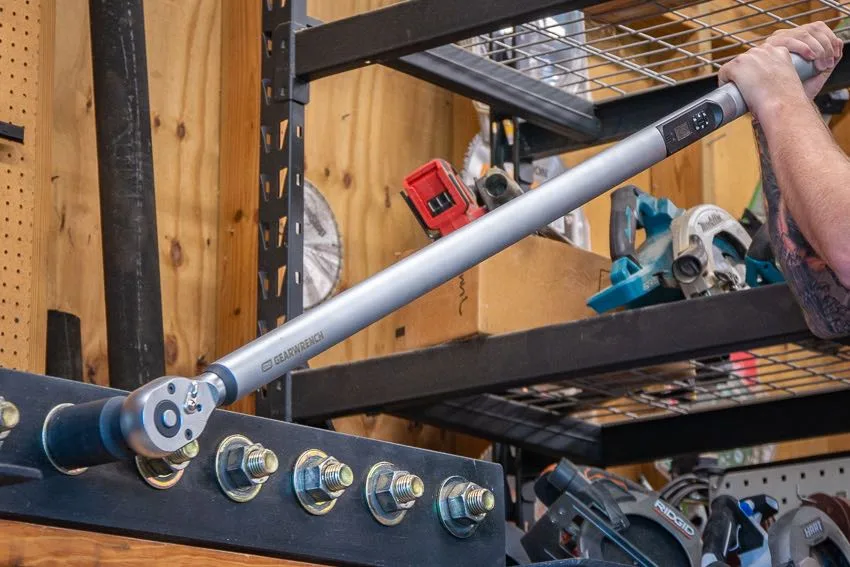 crank bolt tightening