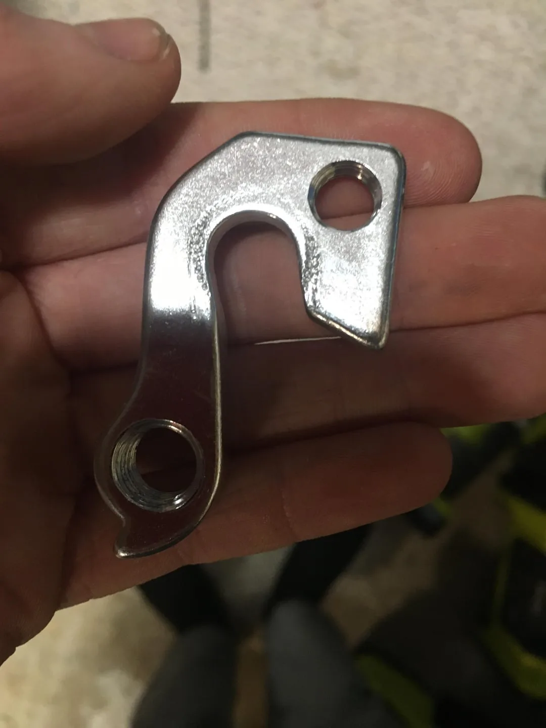derailleur hanger