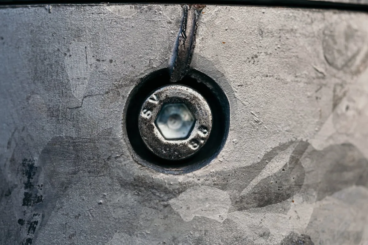 fender screw inspection