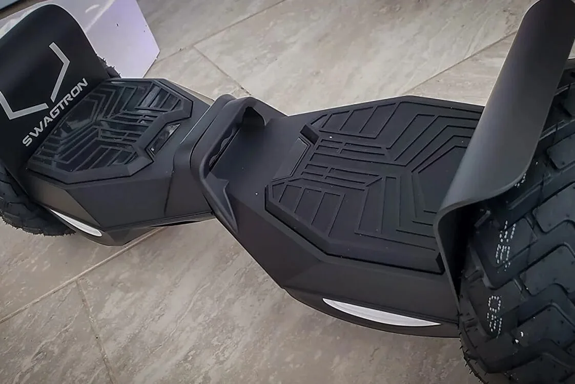 Foot pressure pads (sensor activation points)