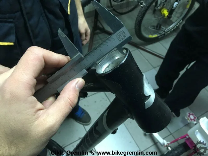 fork tube diameter