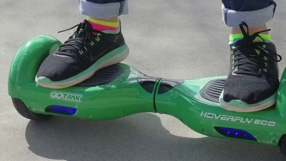 Gotrax Hoverfly Eco charging port