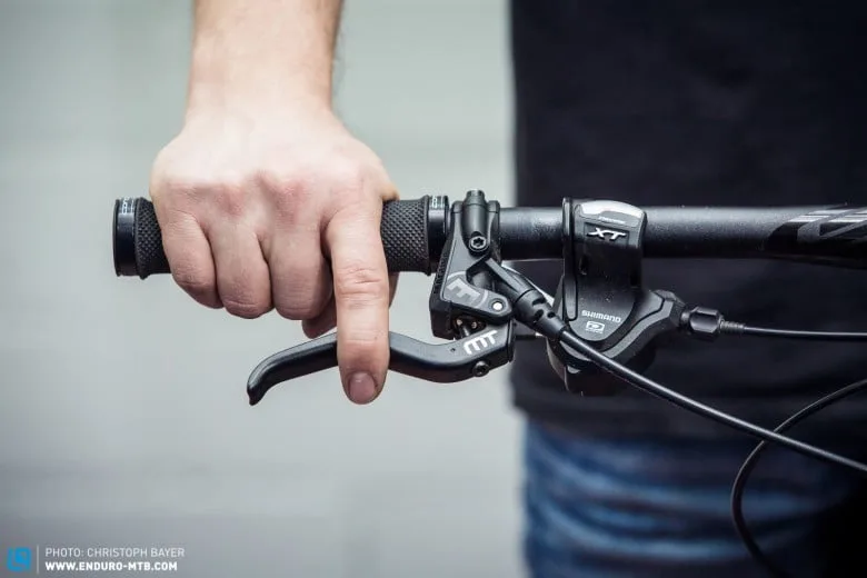 hybrid bike brakes not working