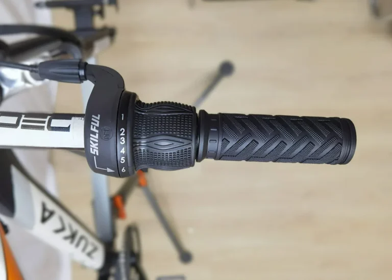hybrid bike shifter stuck