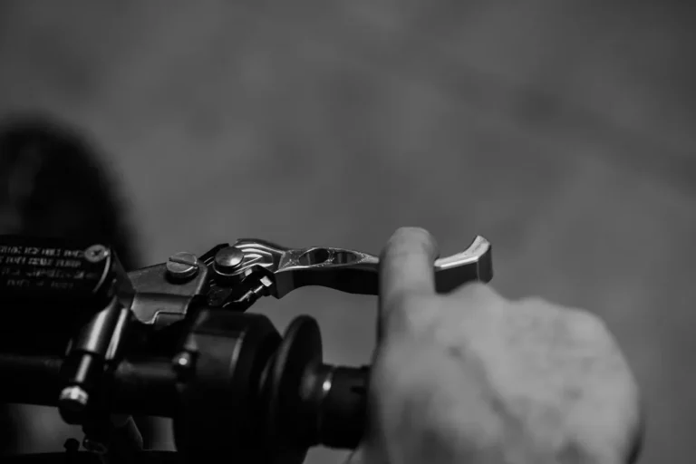 mountain bike brake lever hard