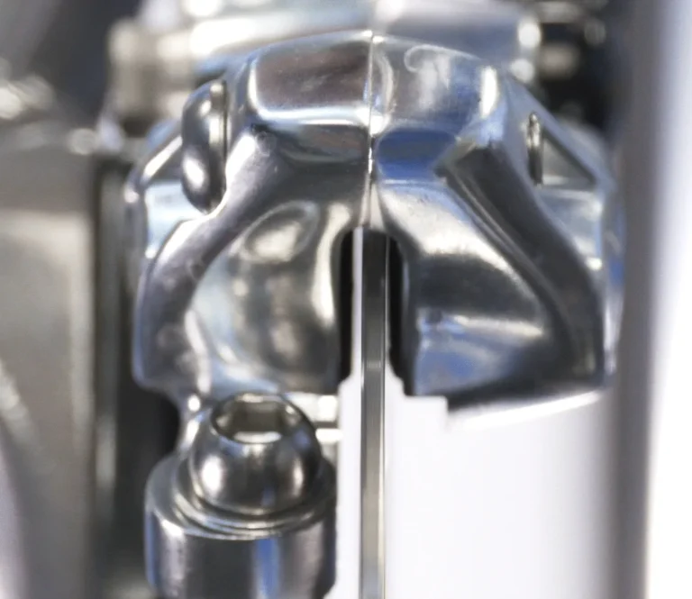mountain bike disc brakes rubbing