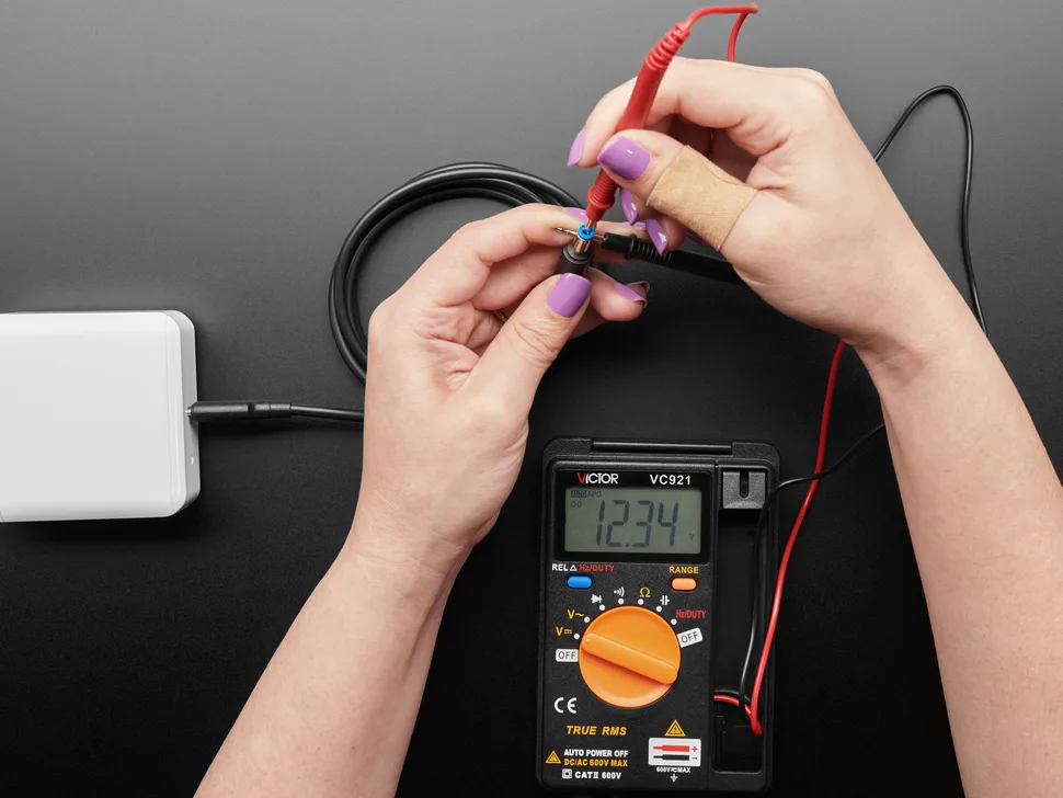multimeter testing charger output