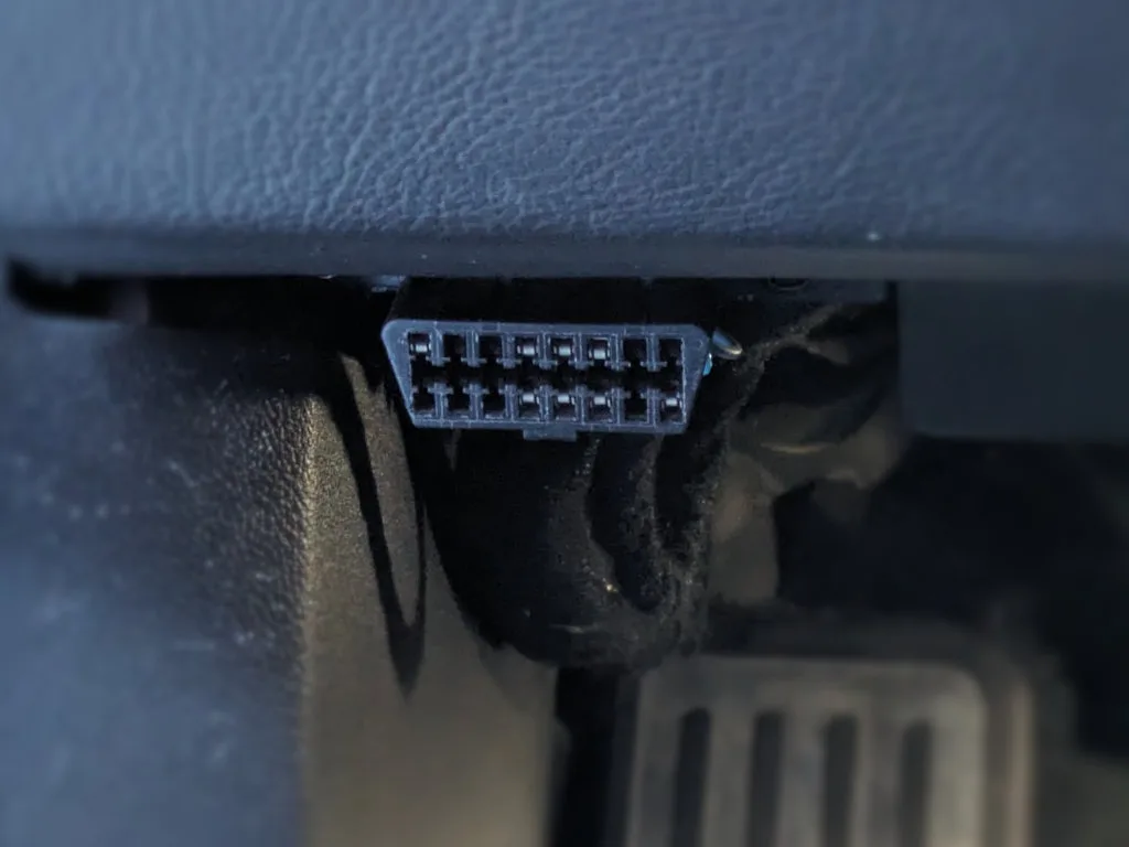 OBD-II DLC3 port