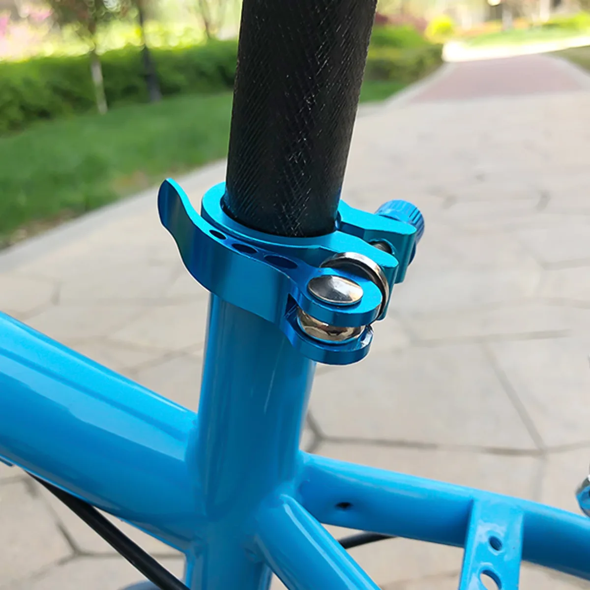 quick release seatpost clamp
