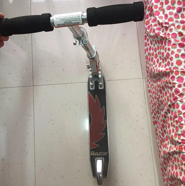 Razor A4 squeaks while riding