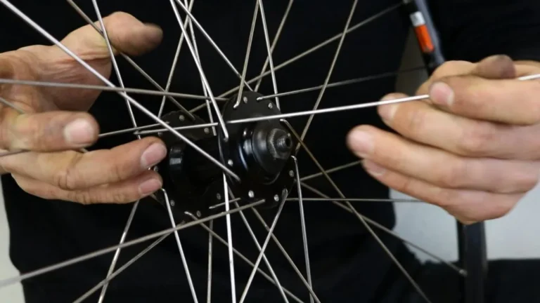 road bike spokes breaking
