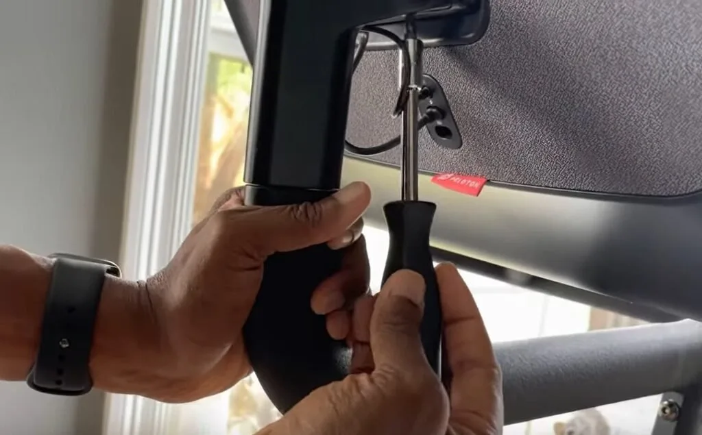 scooter handlebar wobble check