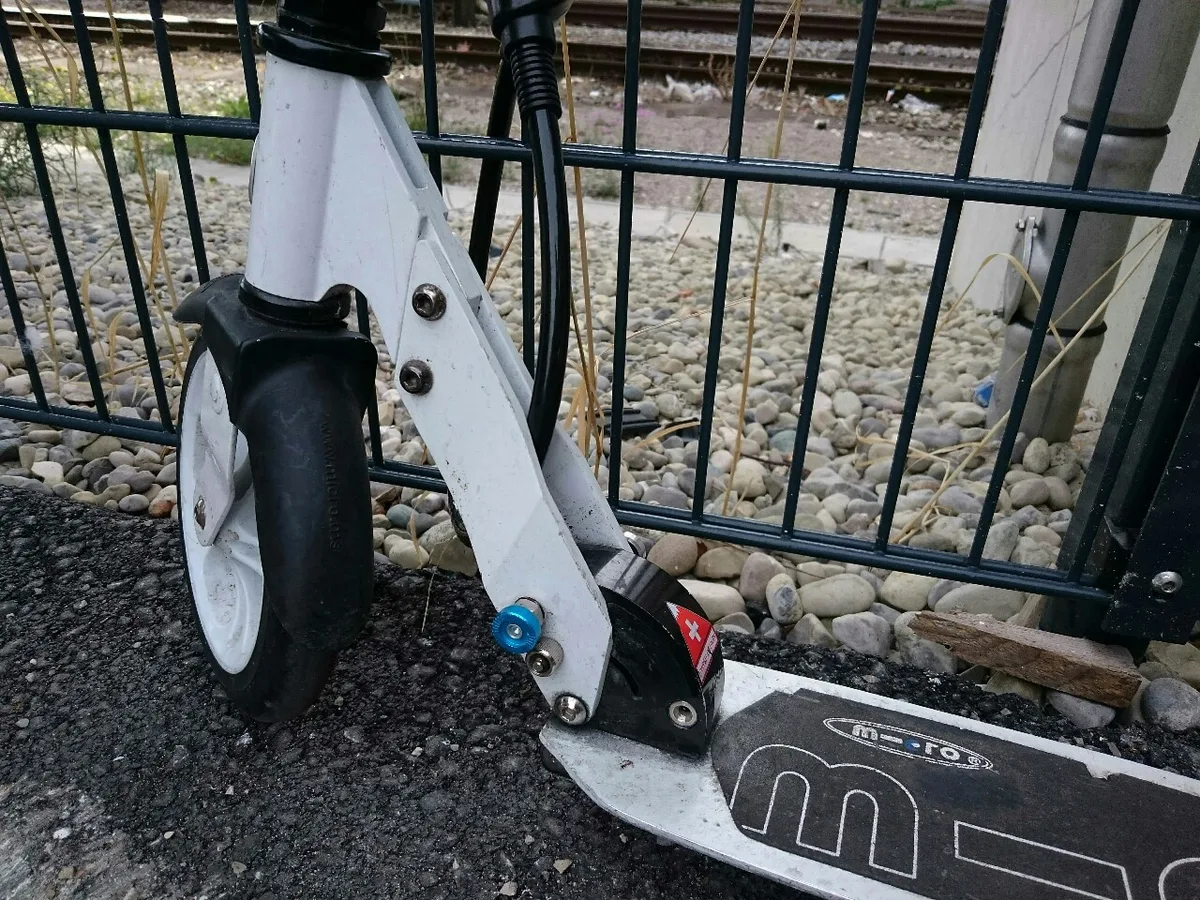 scooter won't unfold