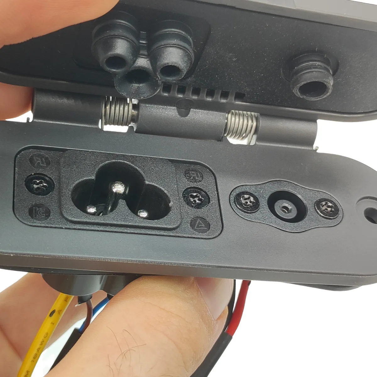 Segway Ninebot S hoverboard charger problem