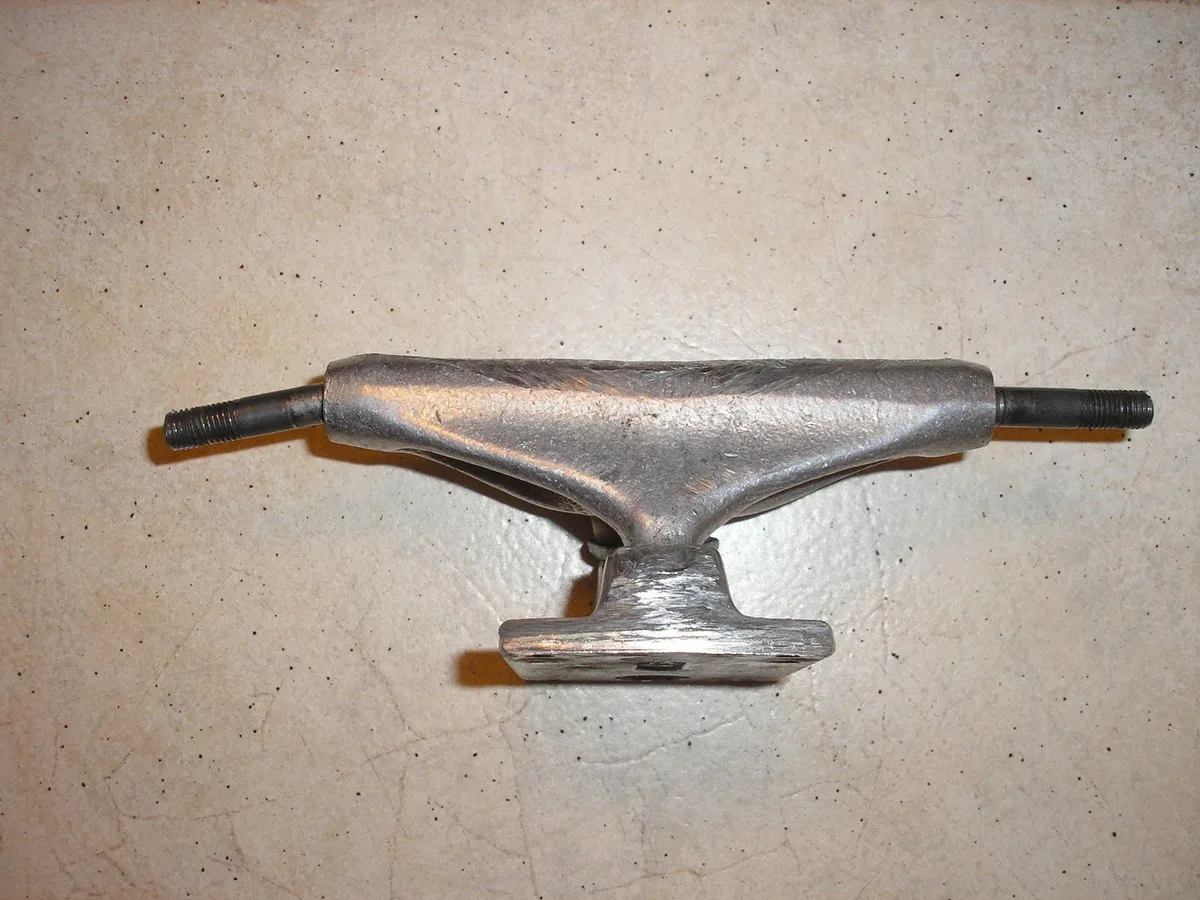 skateboard axle problem