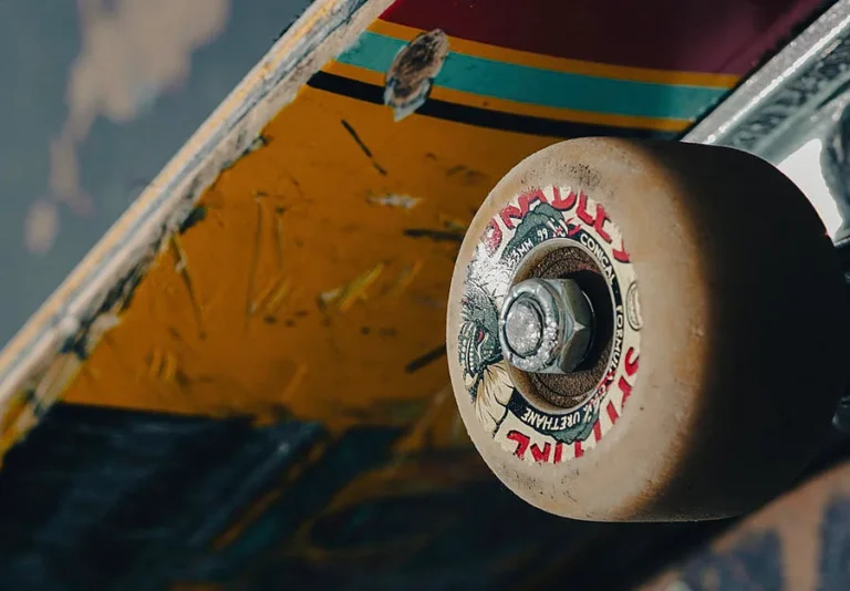 skateboard wheel bite problem