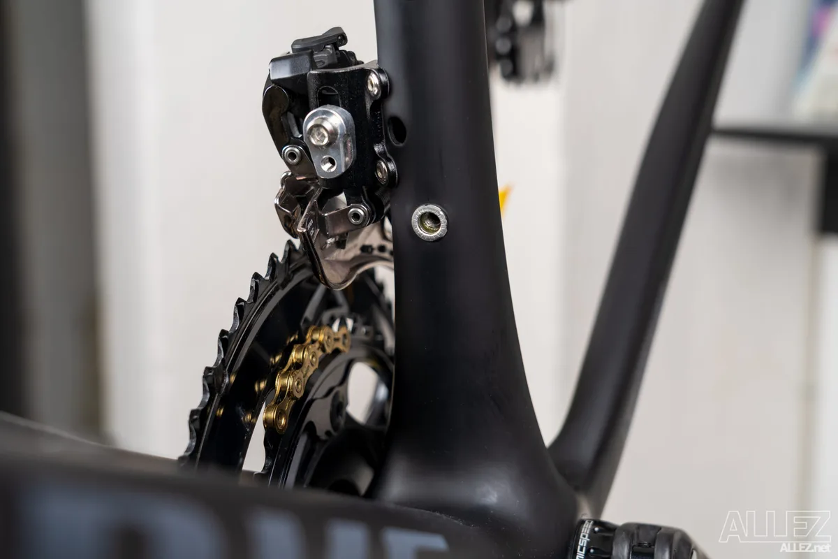 Specialized Allez chain keeps falling off