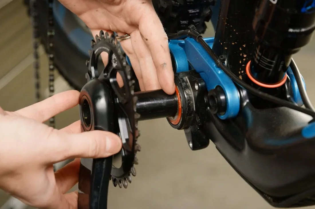 Square-taper bottom bracket