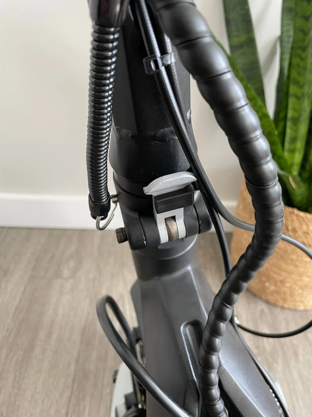 Stem locking mechanism