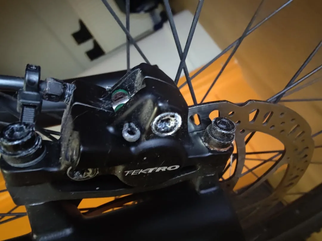 Tektro HD-M275 caliper centering
