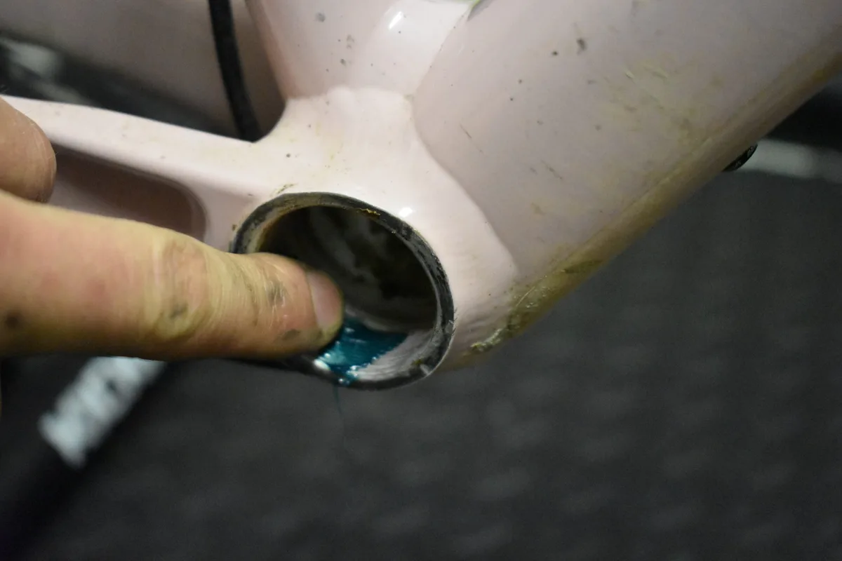 threaded BSA bottom bracket installation