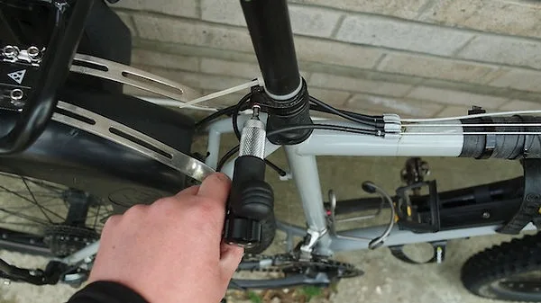 torque wrench seat post bolt