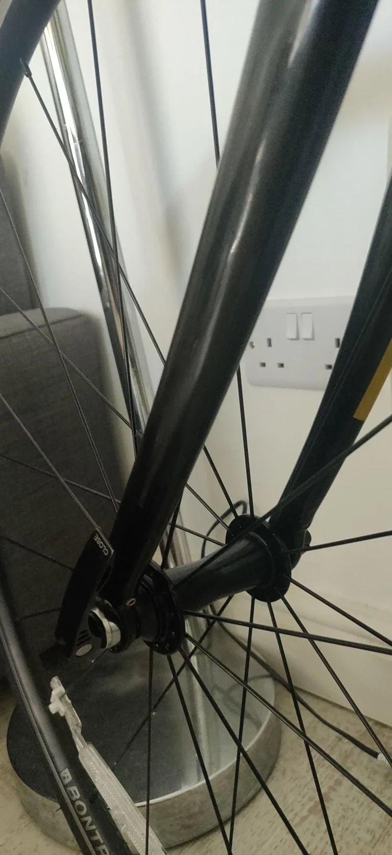 Trek Domane AL 2 wheel wobbling